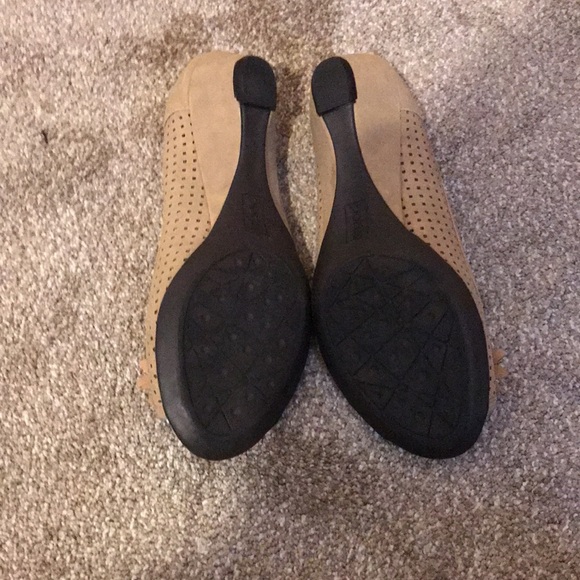 Portia size 7 or 8 shoes - Picture 2 of 3